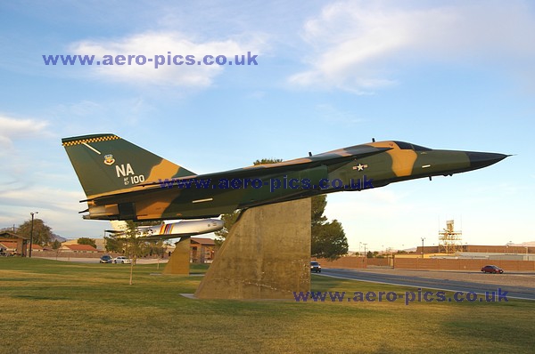 F-111A 67-0100 Nellis AFB 08112008 D063-19