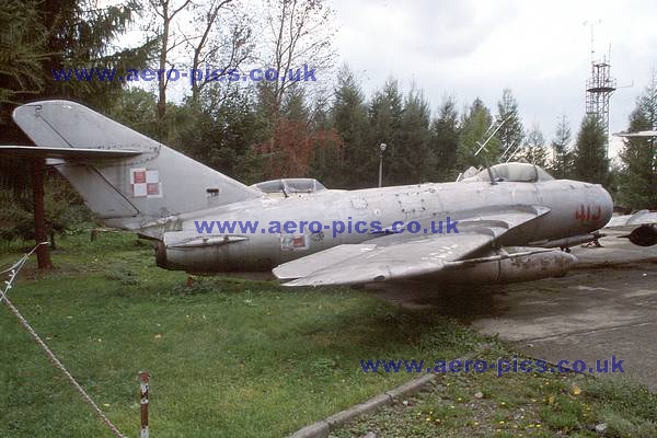 LiM-5 1C 04-15 red 415 Krakow 11102003 D034-03