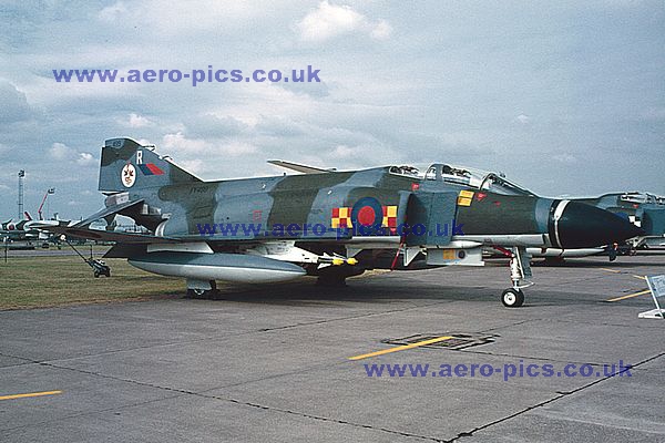 Phantom FGR Mk.2 XV499 (R) Finningley 29071977 D096-09