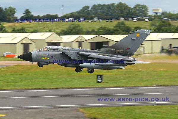 Tornado GR Mk.4 ZA458 Fairford 14072008 D043-09