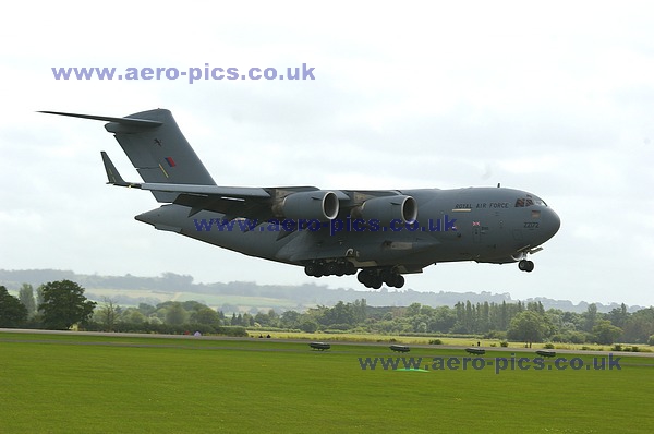 Globemaster III ZZ172 Yeovilton 050702008 D039-20